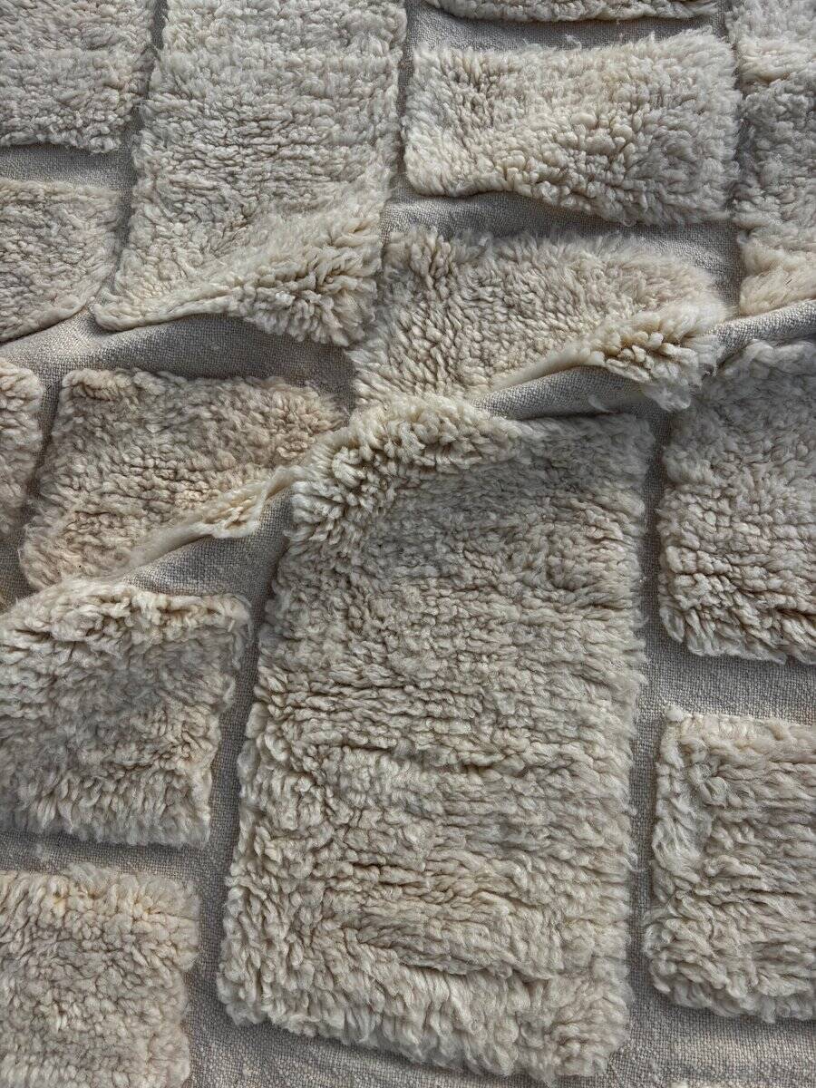 Modern Beni Ouarain rug in wool