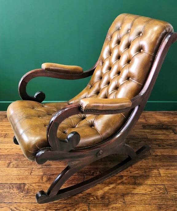 Rocking Chair Chesterfield in Tawny Leather & Solid Wood – Impeccable Condition