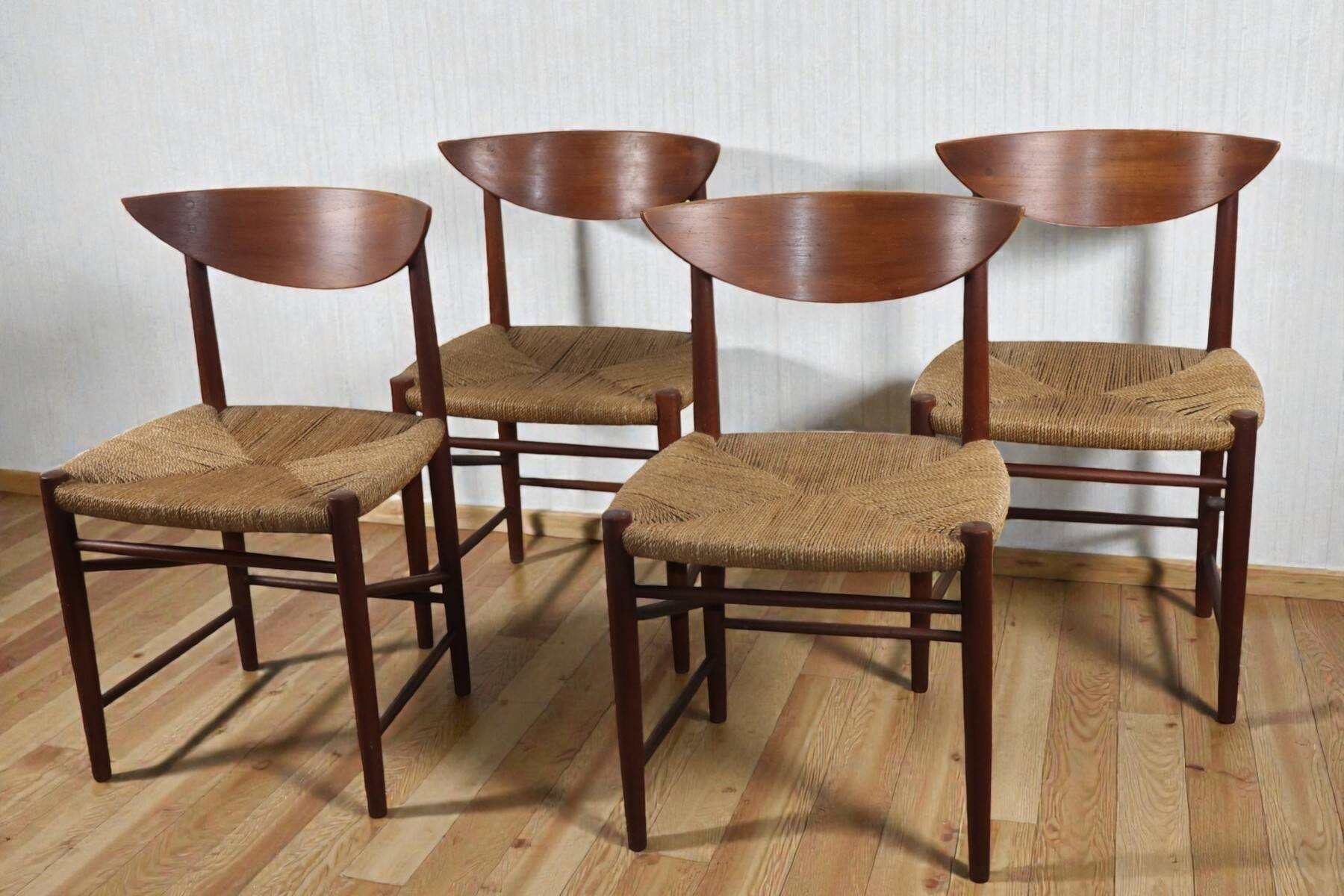 Set of 4 Scandinavian chairs by Peter Hvidt – teak & cord – 1960s