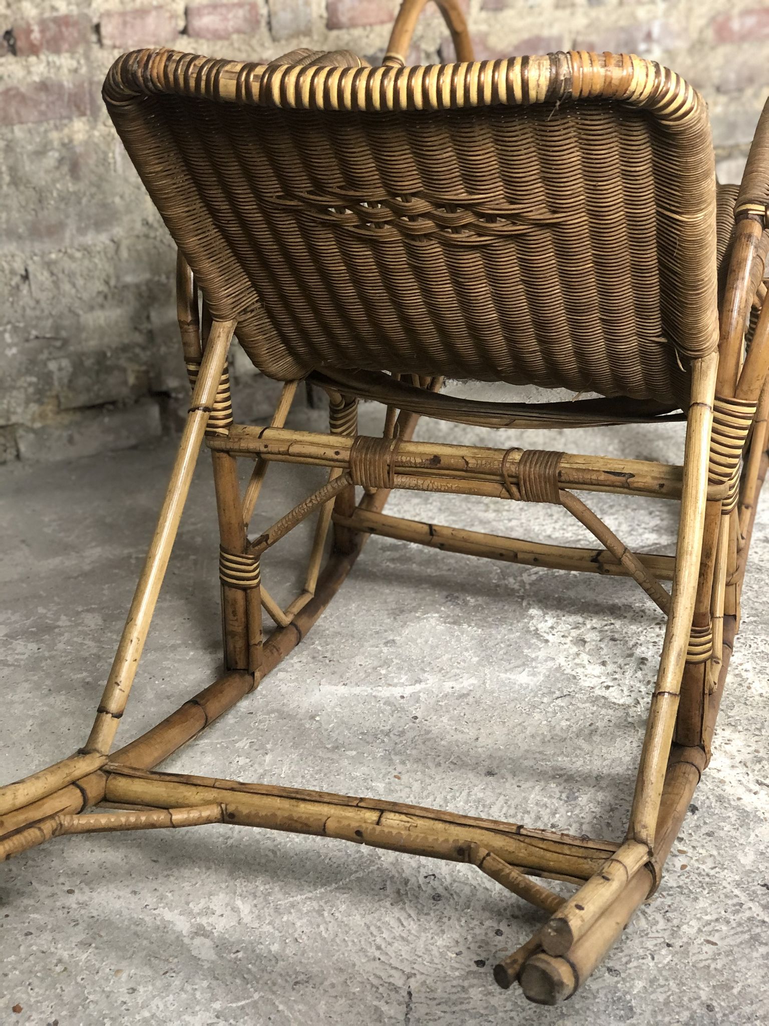 Rocking chair in rattan and wicker very 1900s