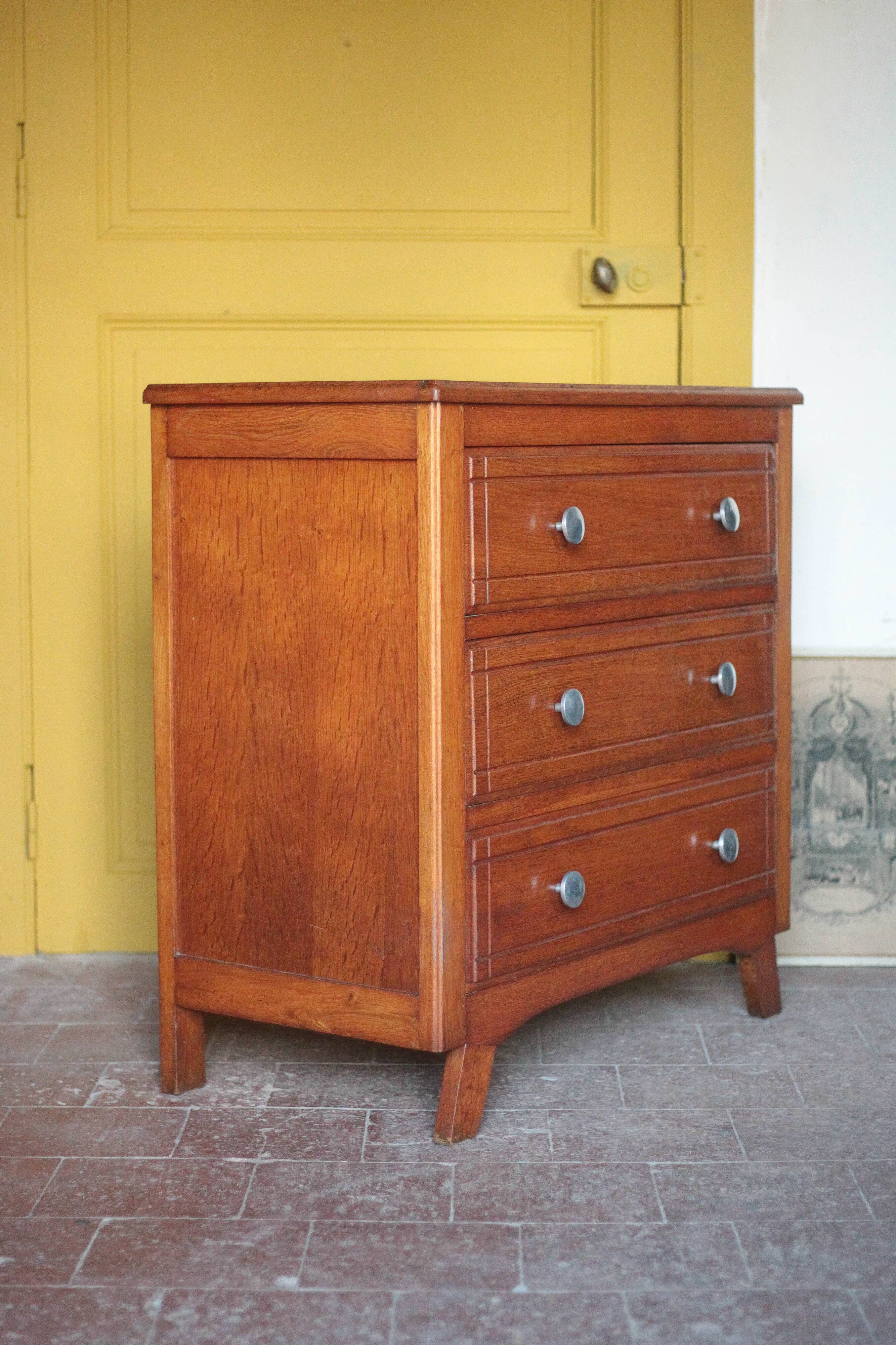 Wooden chest of drawers with 3 drawers, storage furniture, antique furniture, Art Deco.