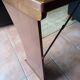 Wall-mounted writing table in cherry wood. retractable.