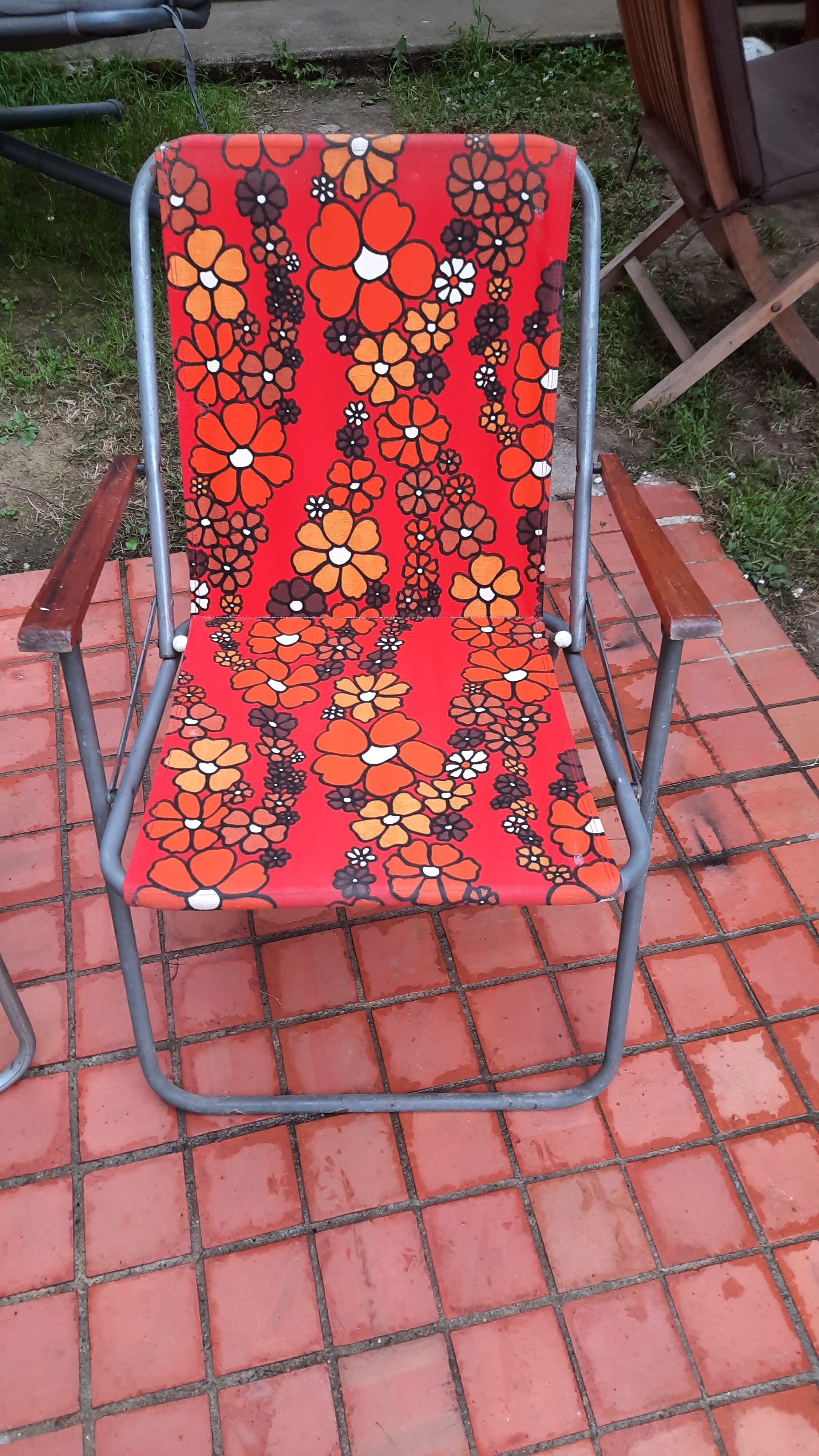 Pair of camping folding chairs