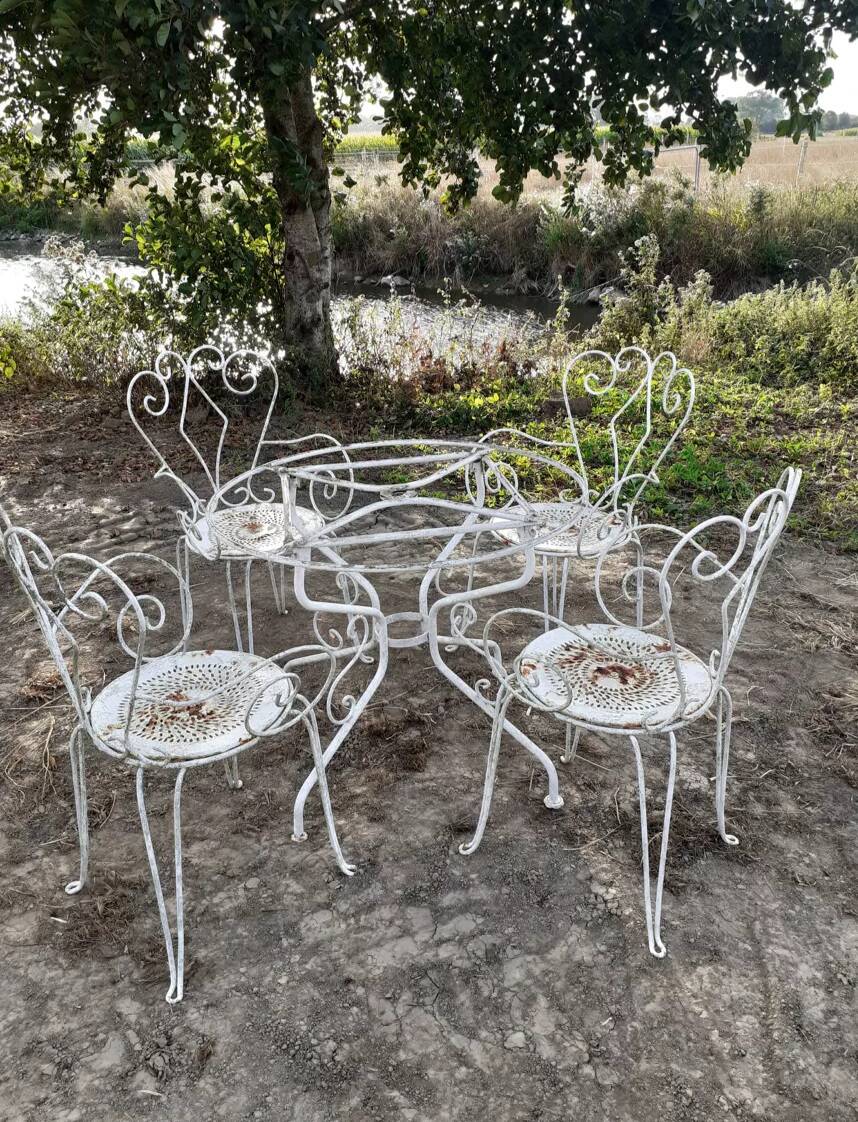 Salon de jardin ancien