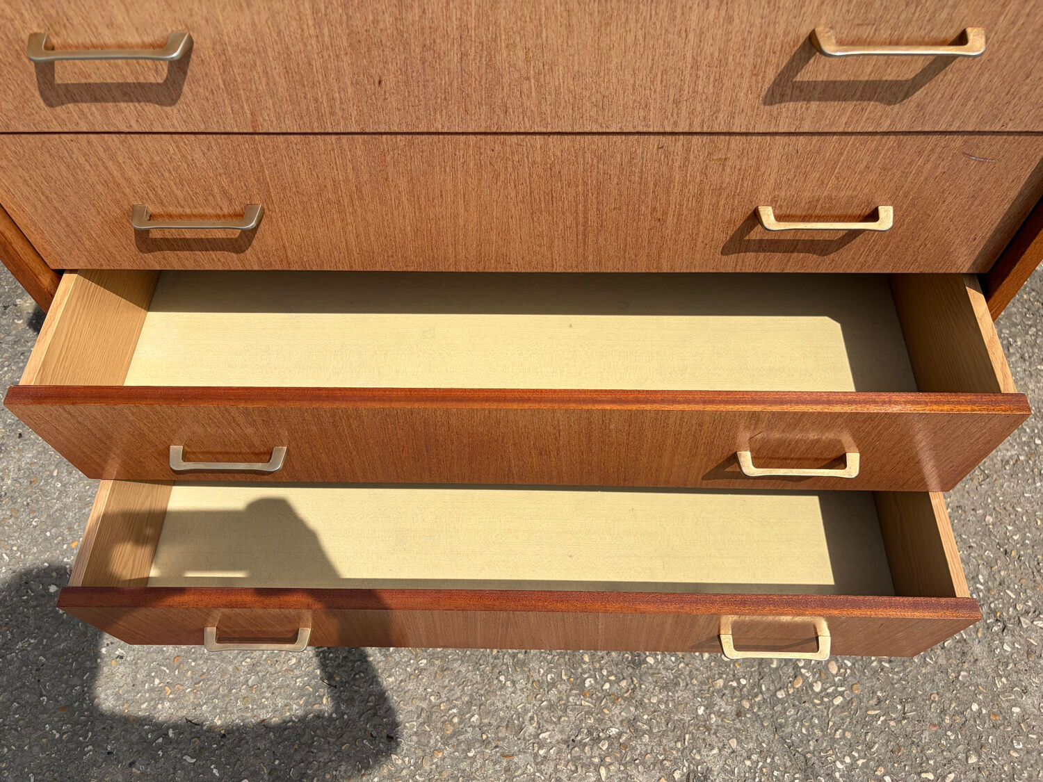 Vintage chest of drawers