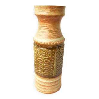 Ceramic vase