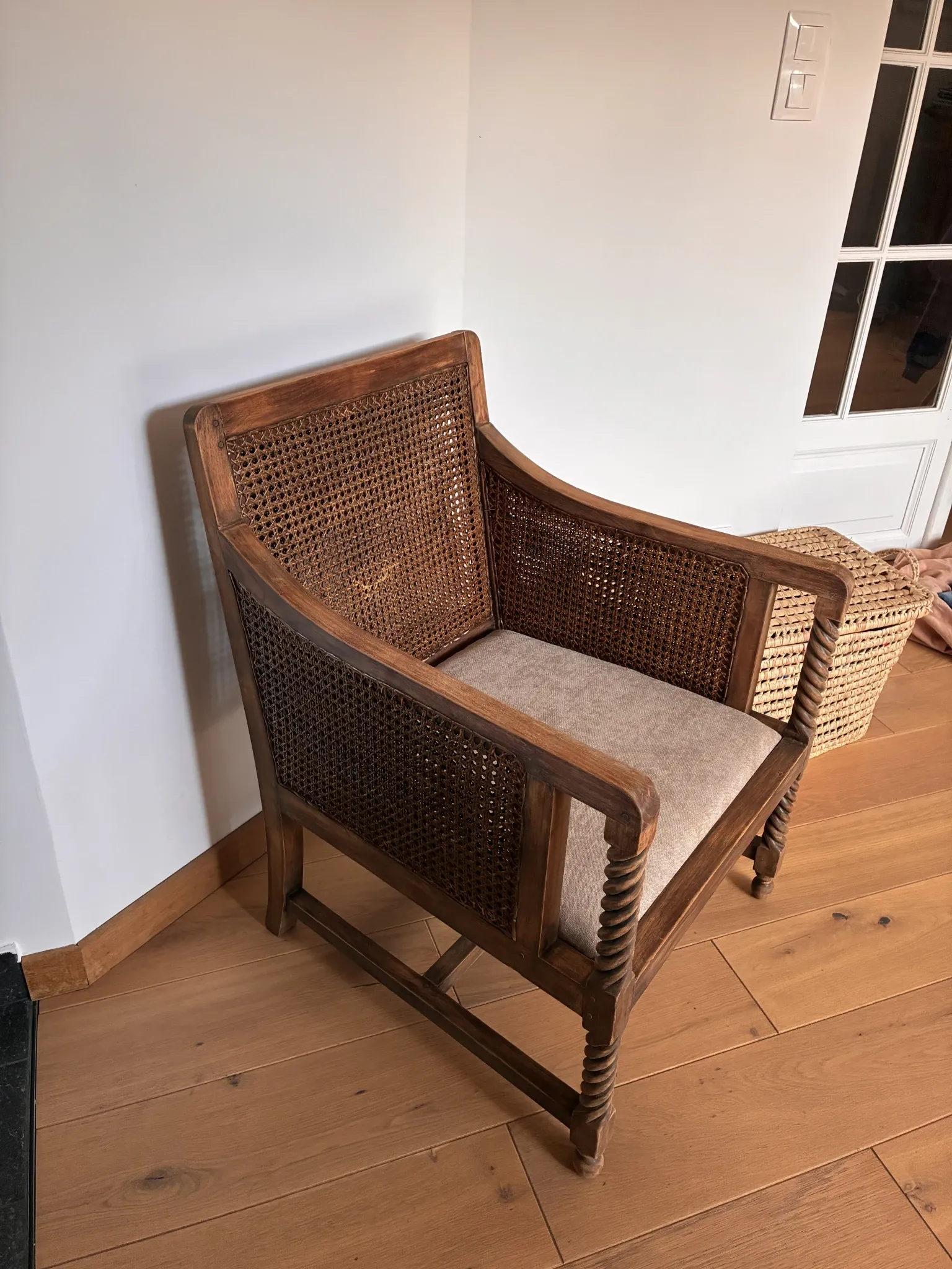 Fauteuil bois massif et rotin