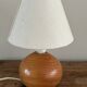 Lampe boule en bois, abat-jour en tissu, années 80