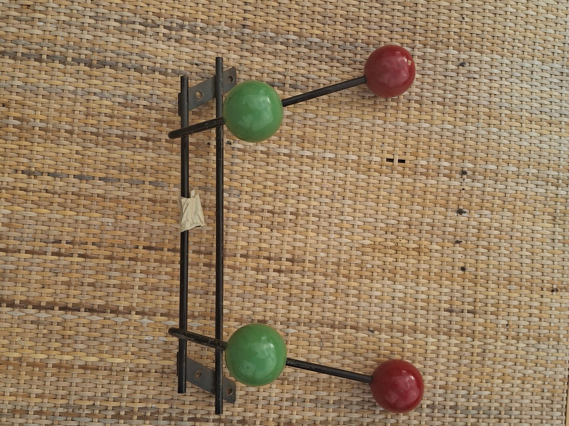 Ball coat rack