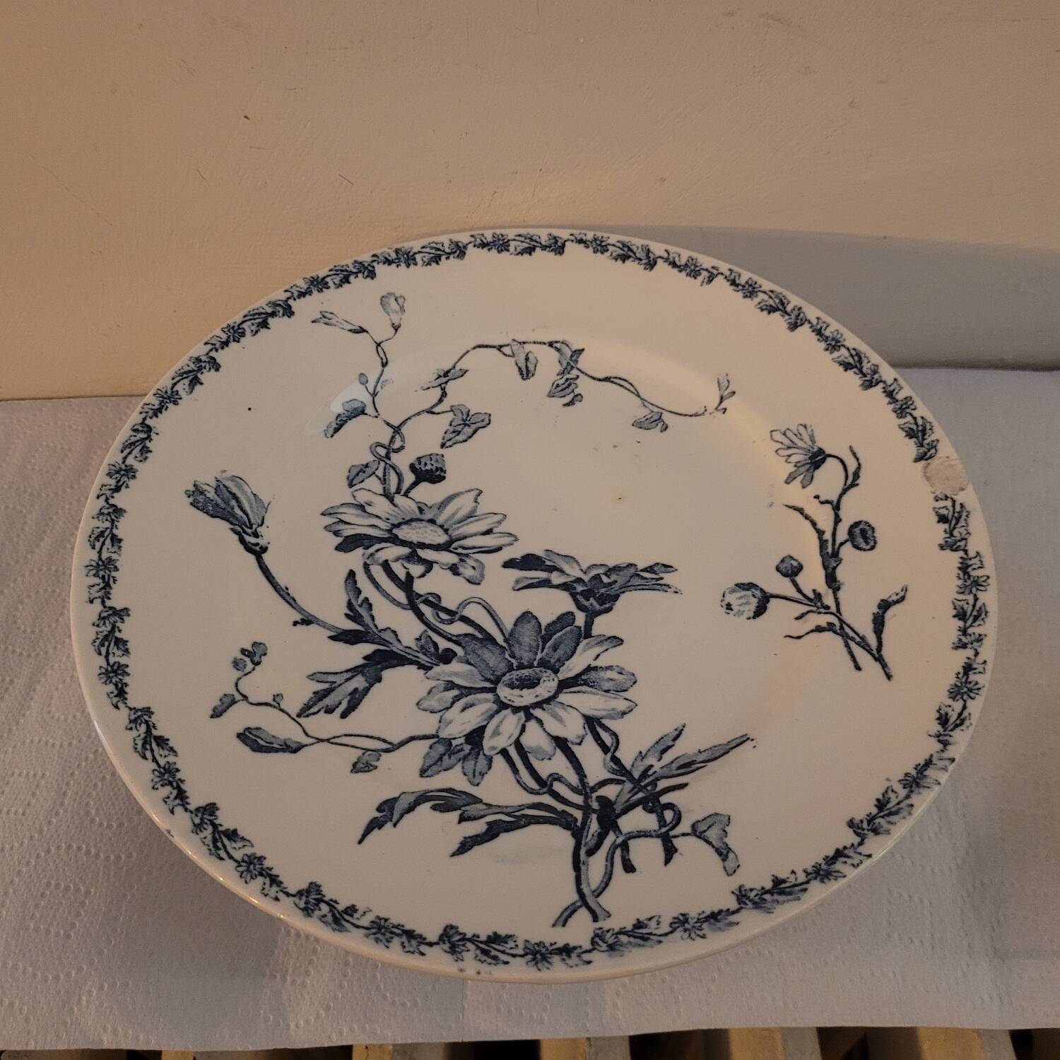 Lunéville compote dish KG Marguerite ironstone