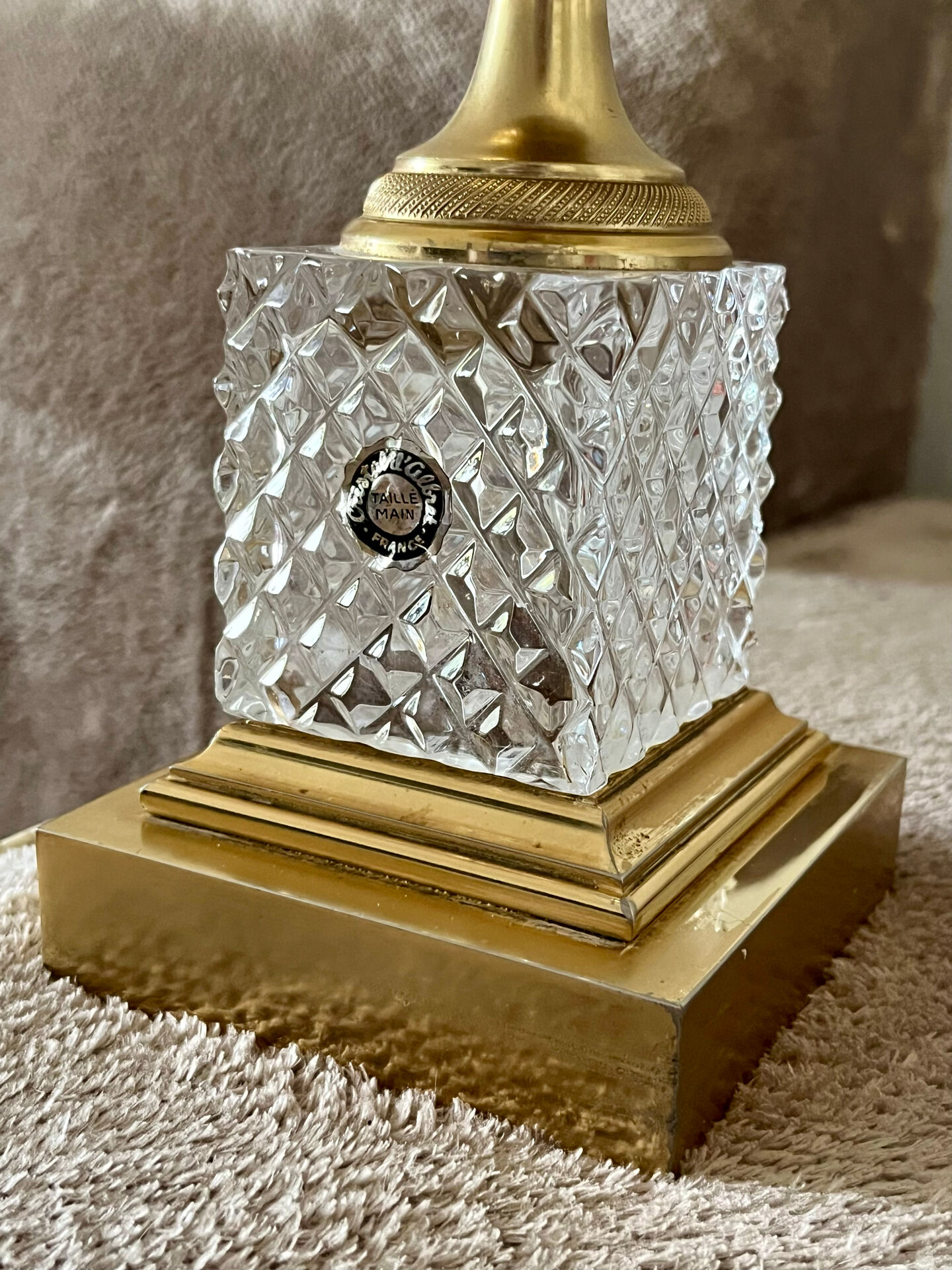 Table lamp