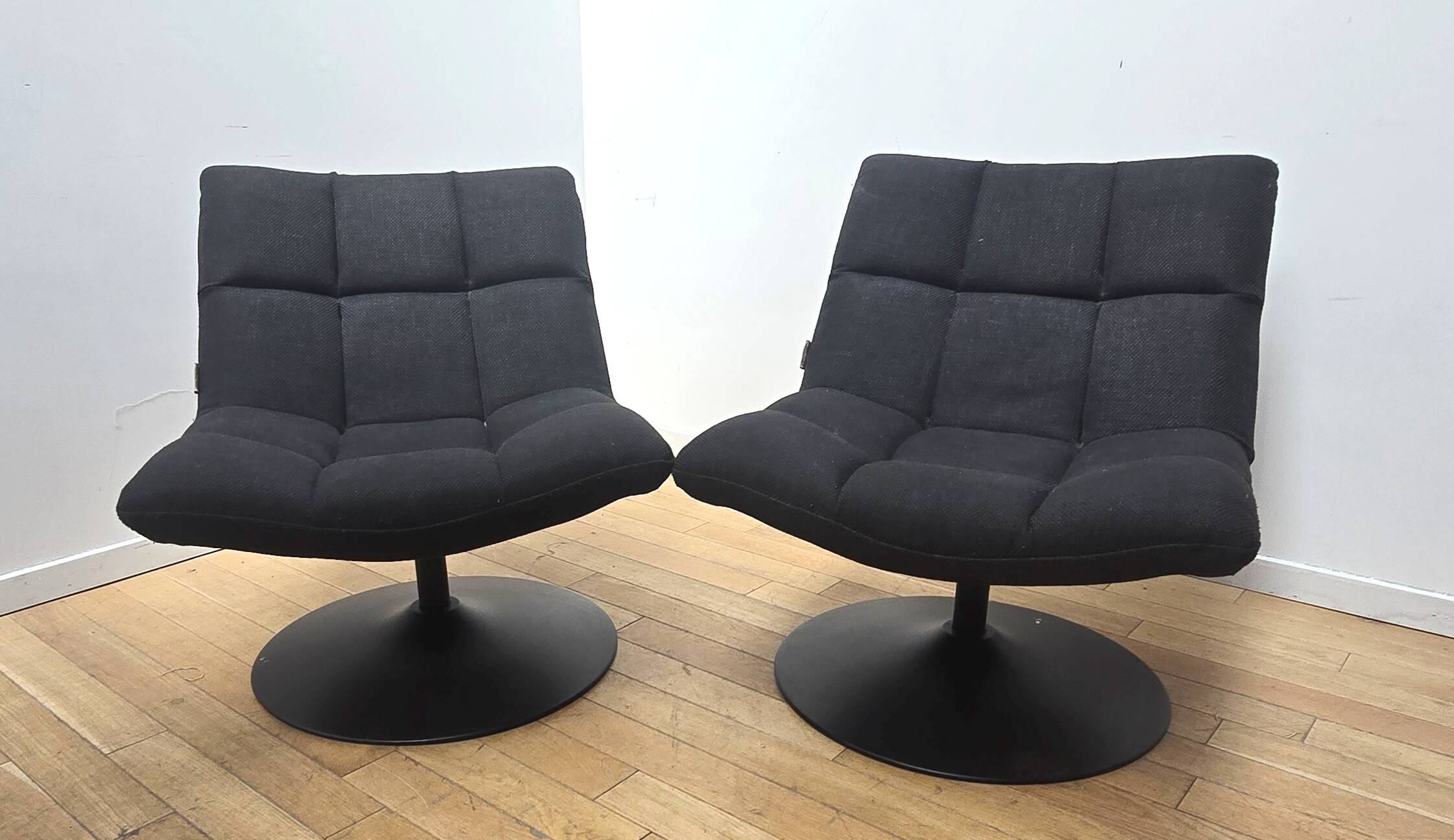 Paire de fauteuils Dutch Bone