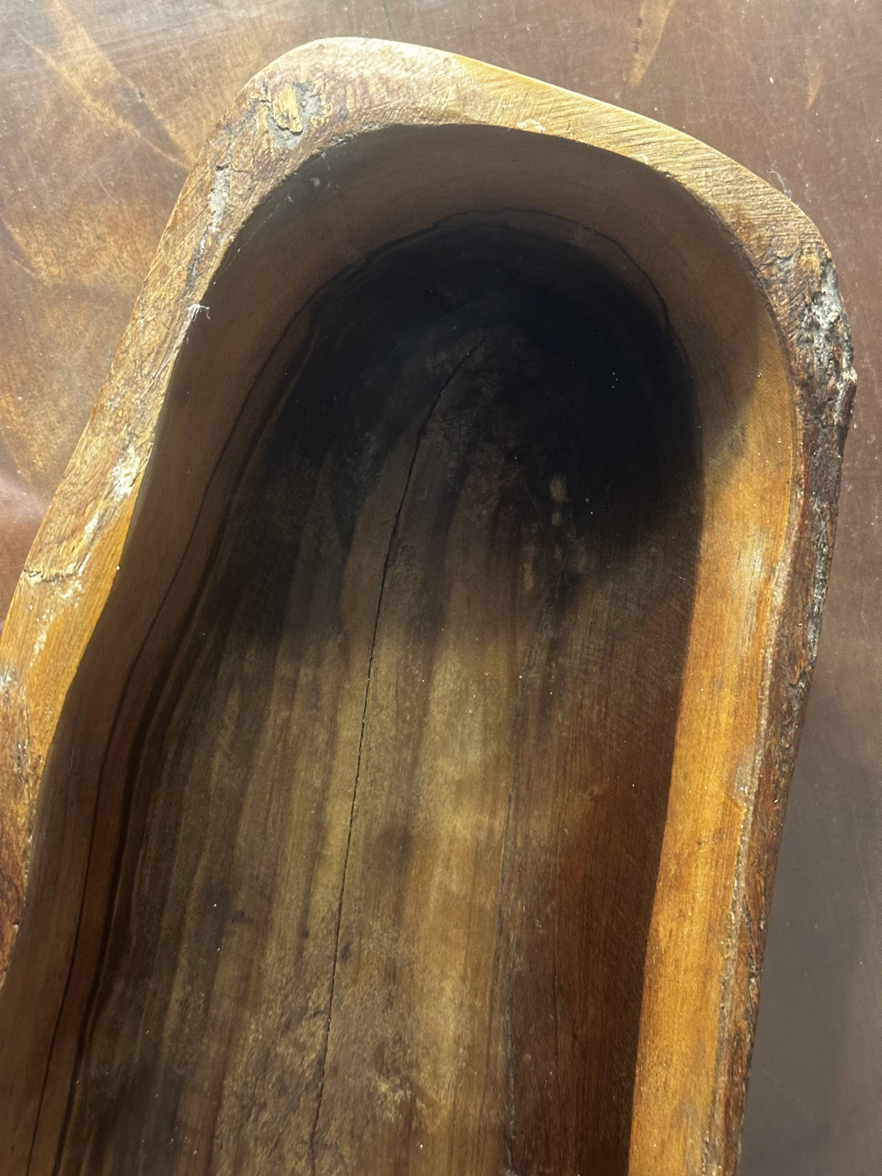 Large carved wooden bowl/trinket dish - 1950s craftsmanship