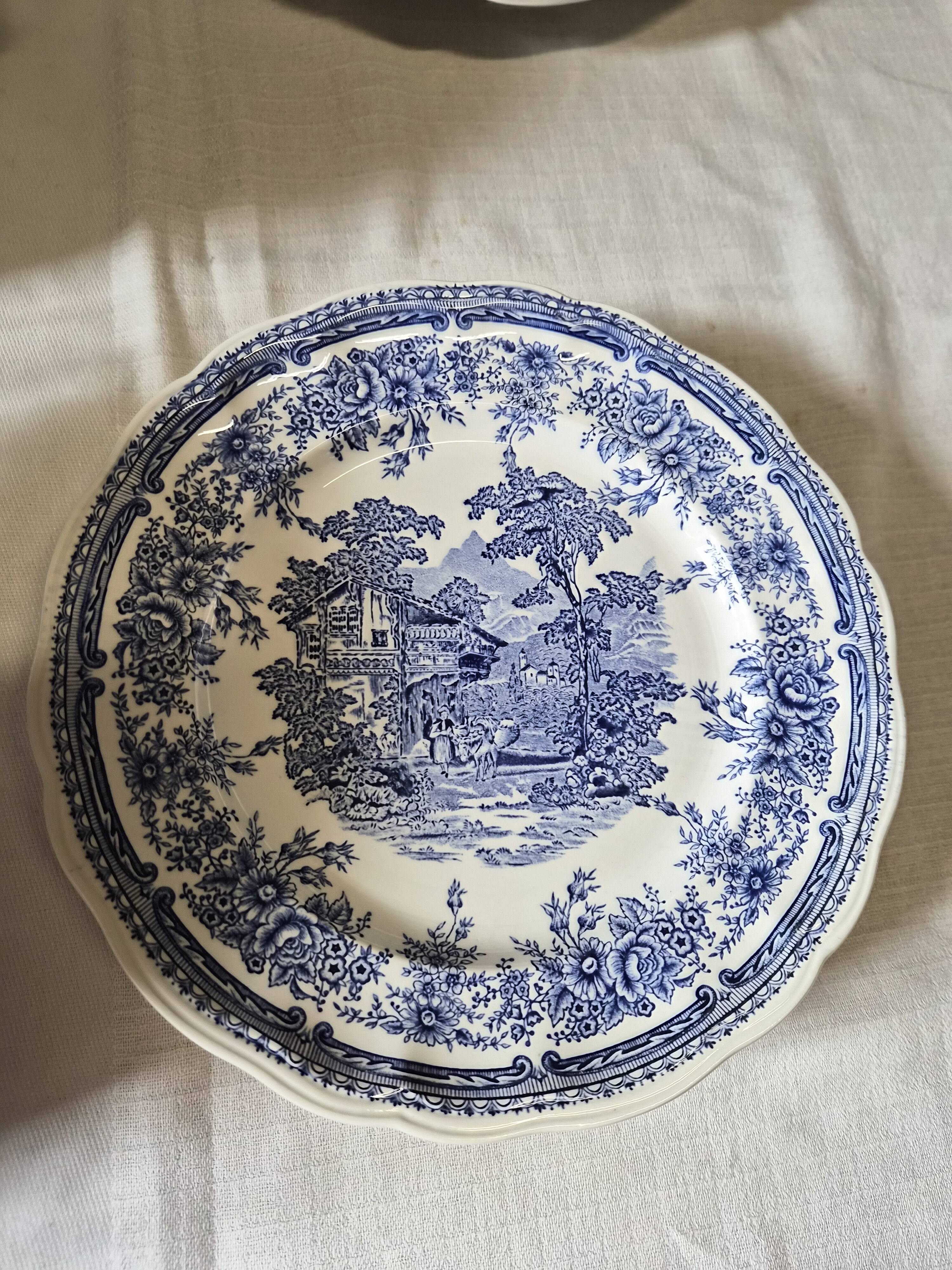 Complete table service The Cottage Lunéville 41 pieces blue decoration