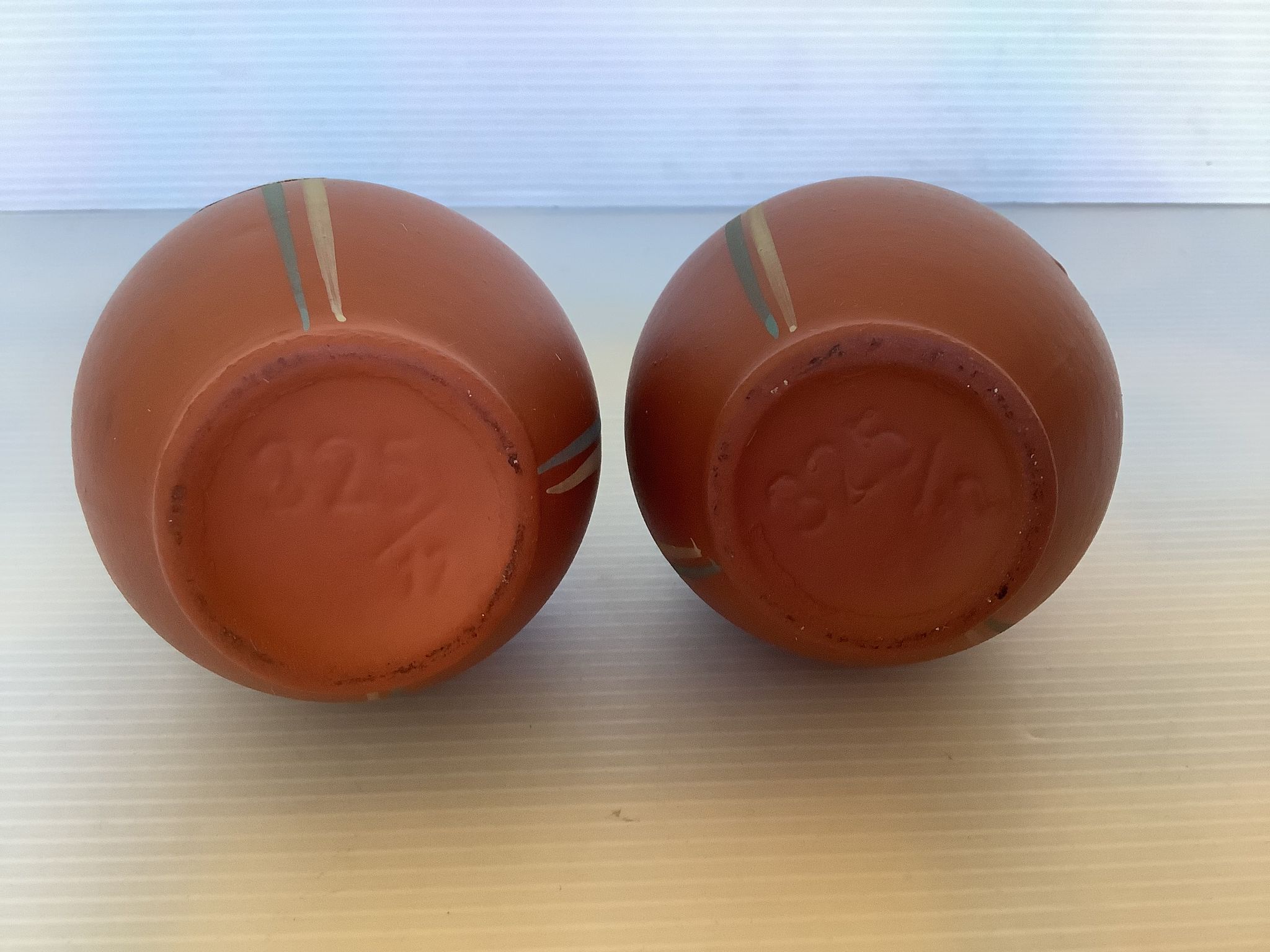 Paire de vases terra cotta Sawa foreign
