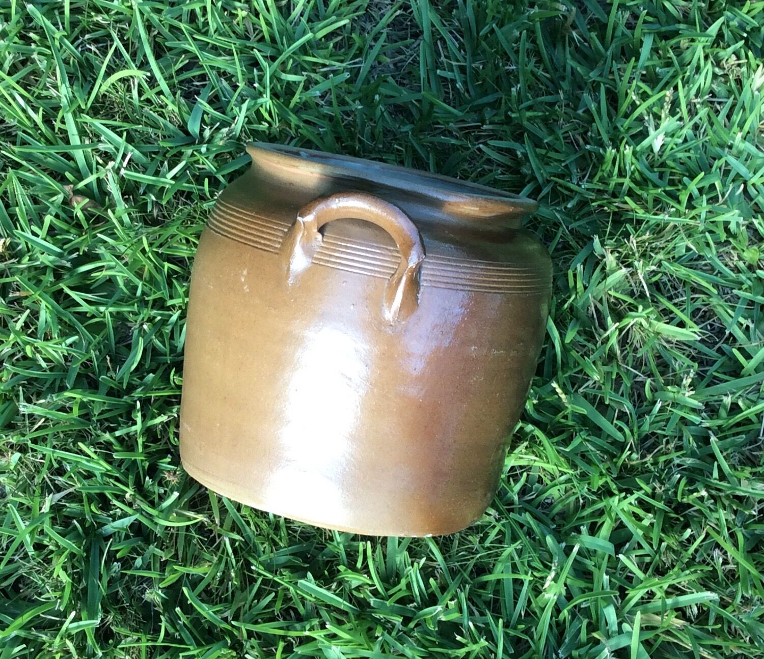 Old grease pot, candied sandstone