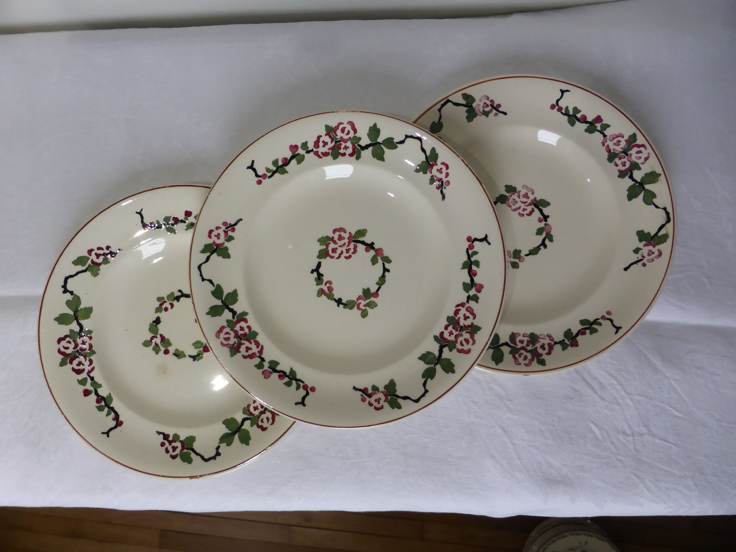 3 Longwy flat plates, Aubépine model