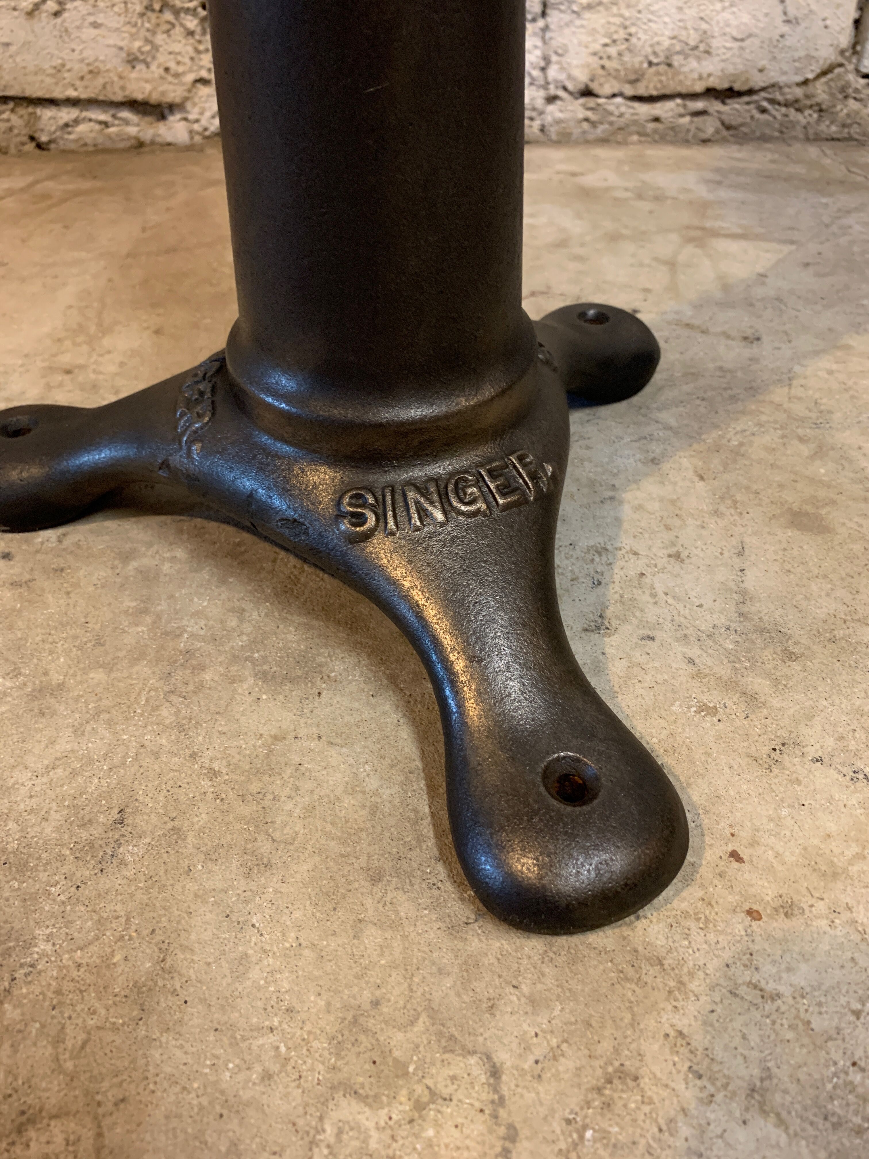 Singer tripod stool from the 1920s