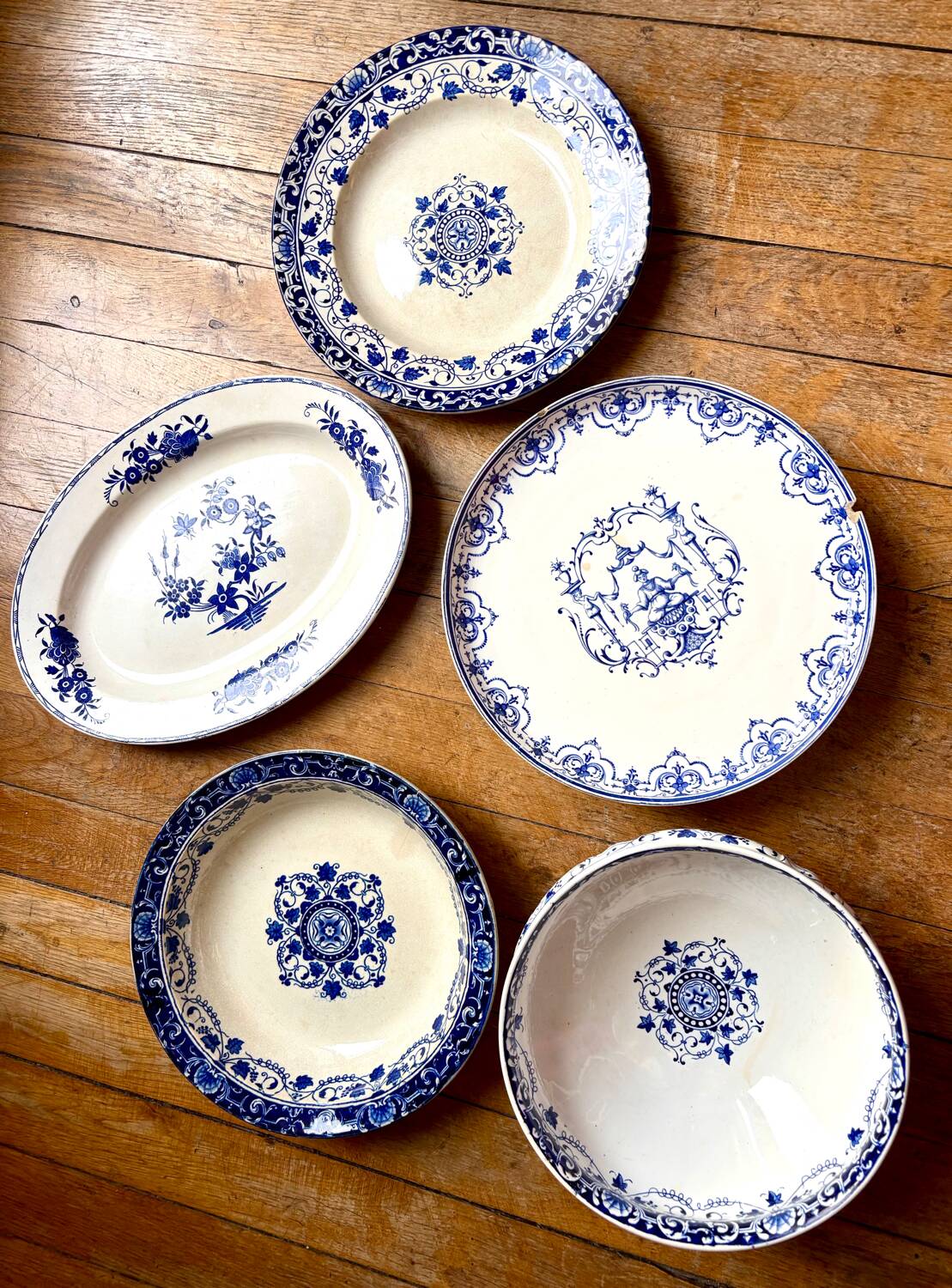 5 large serving plates, French production