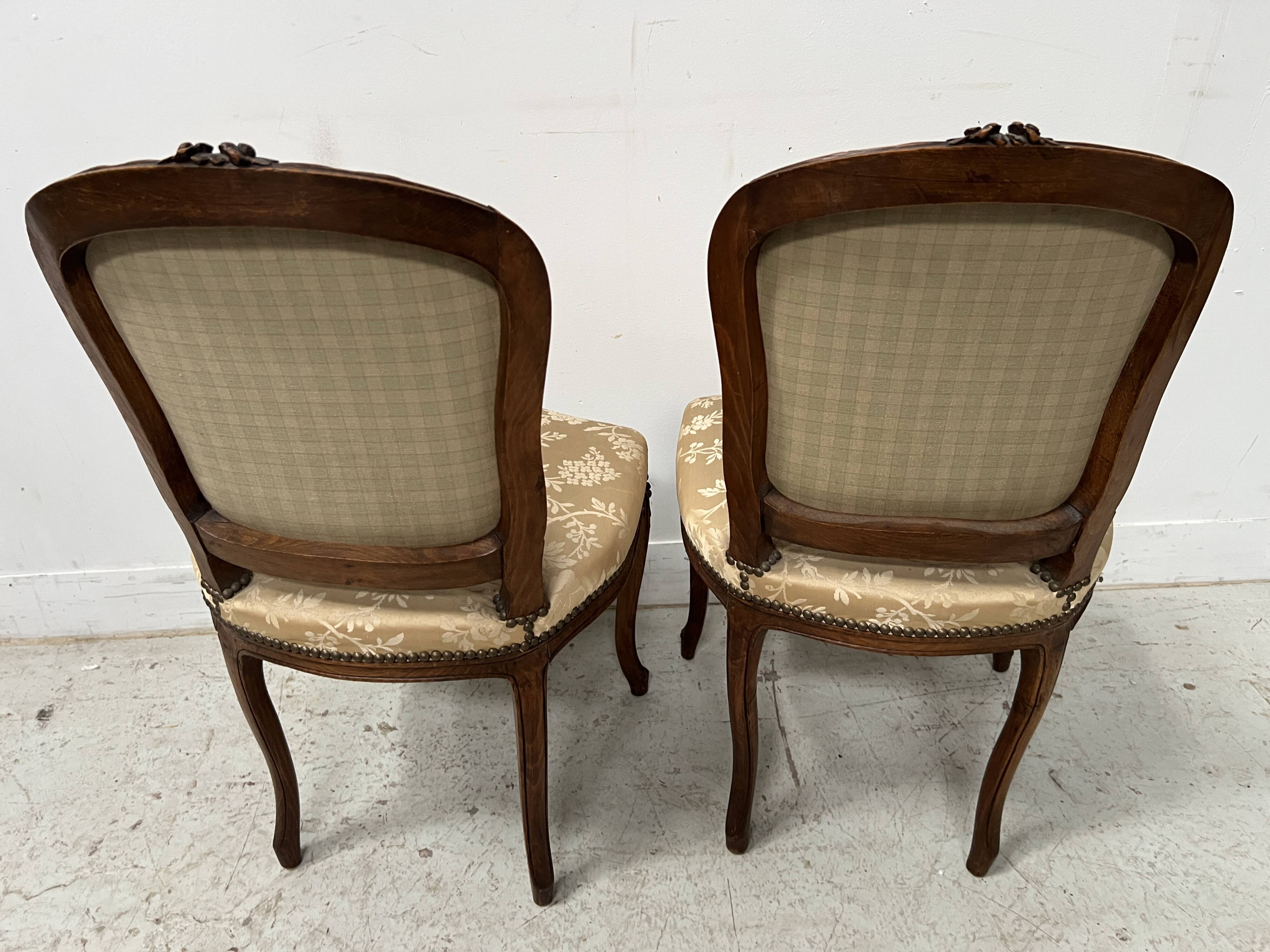 Pair of Louis XV style chairs in solid walnut, 20th century