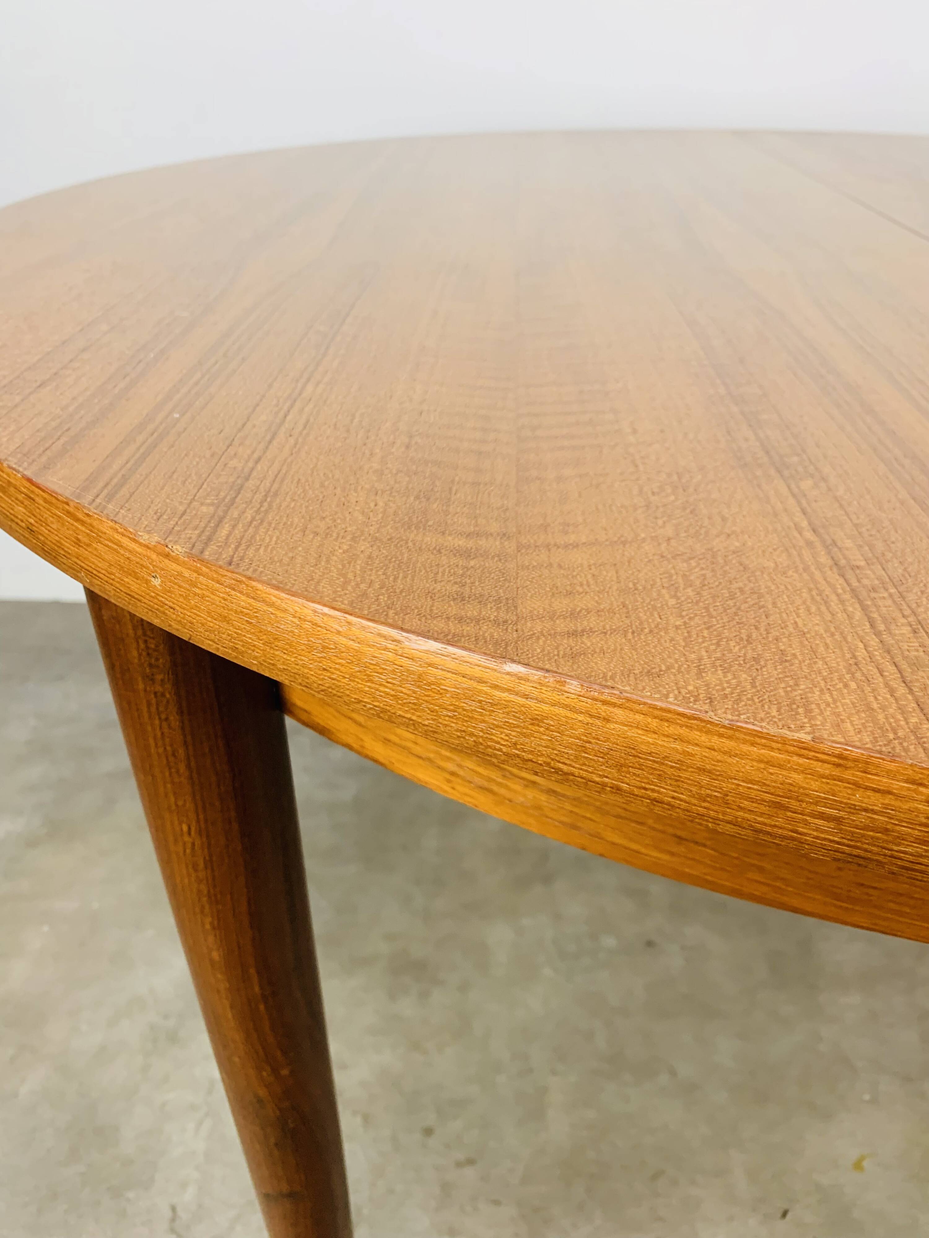 Round extendable Scandinavian table, teak, 1960s