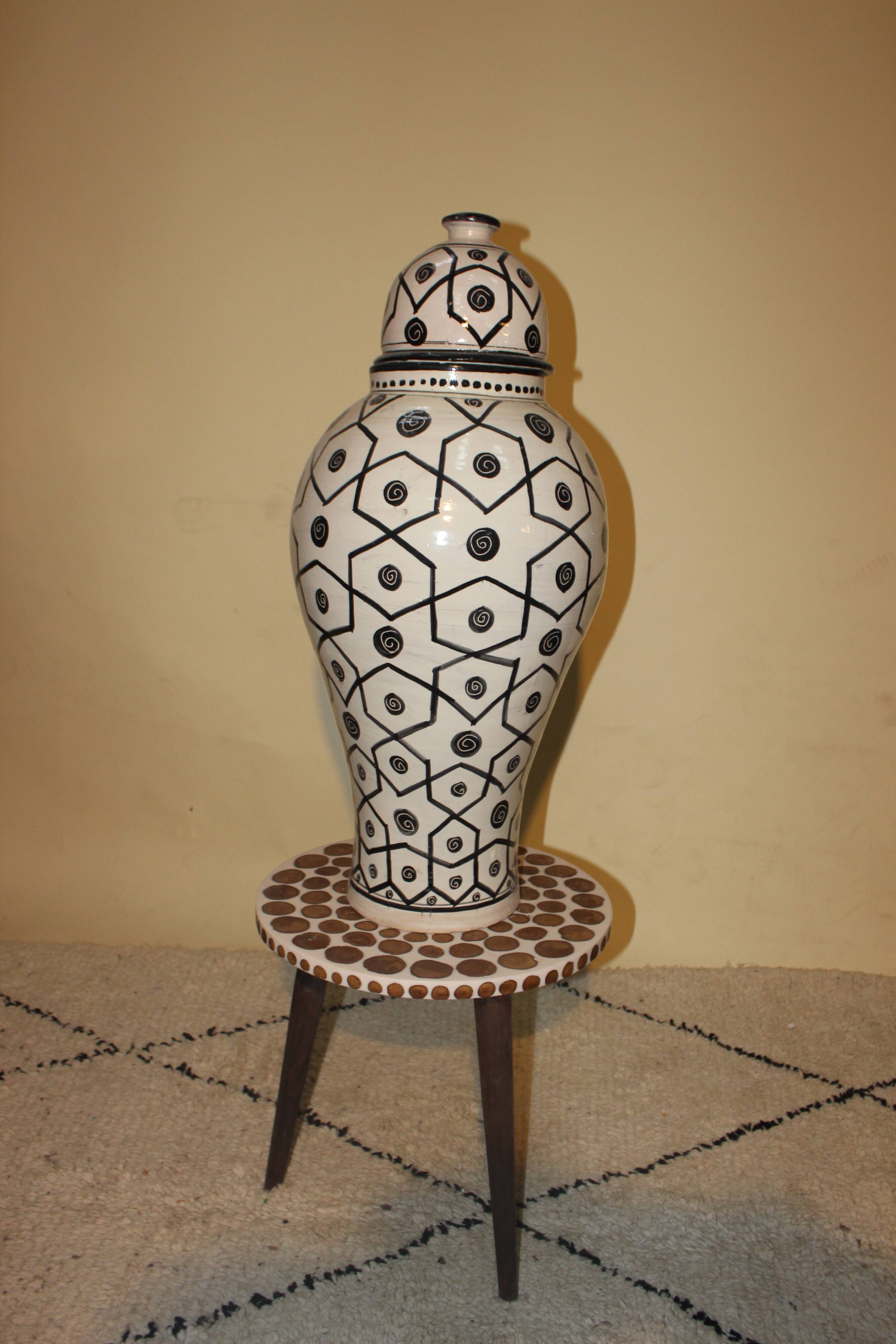 Ceramic vase