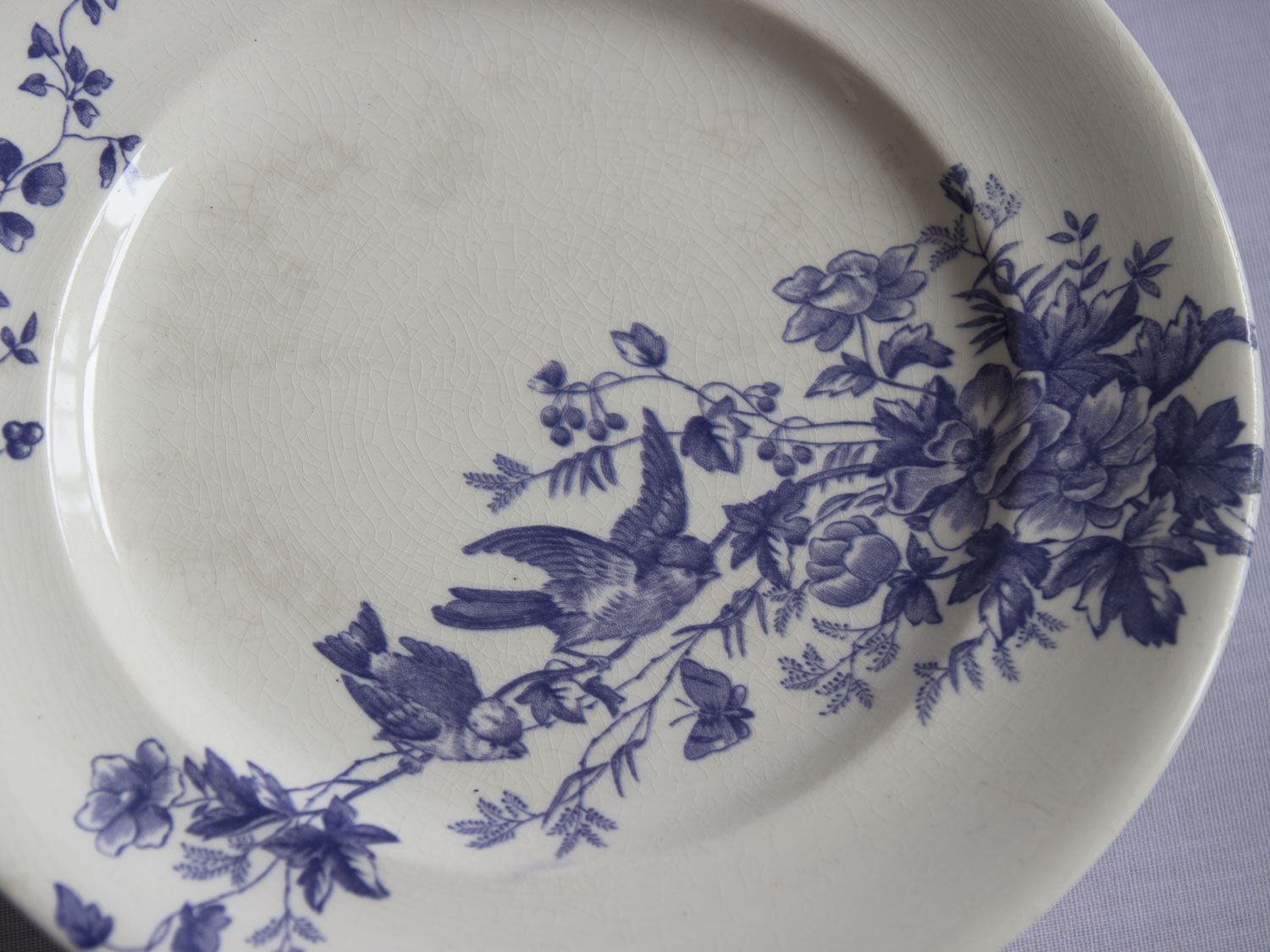 Plate on piedouche Longwy