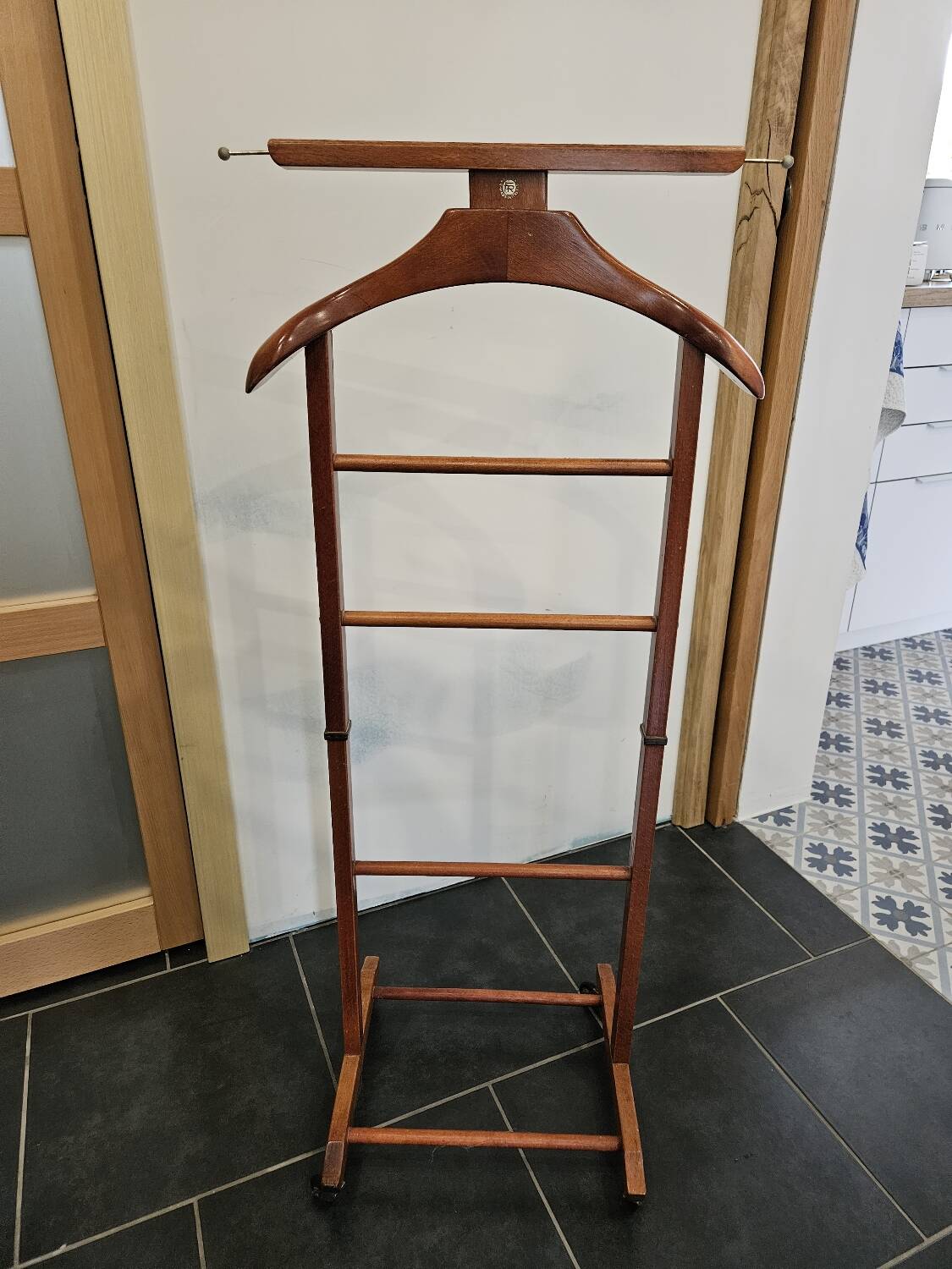 Fratelli Reguitti valet