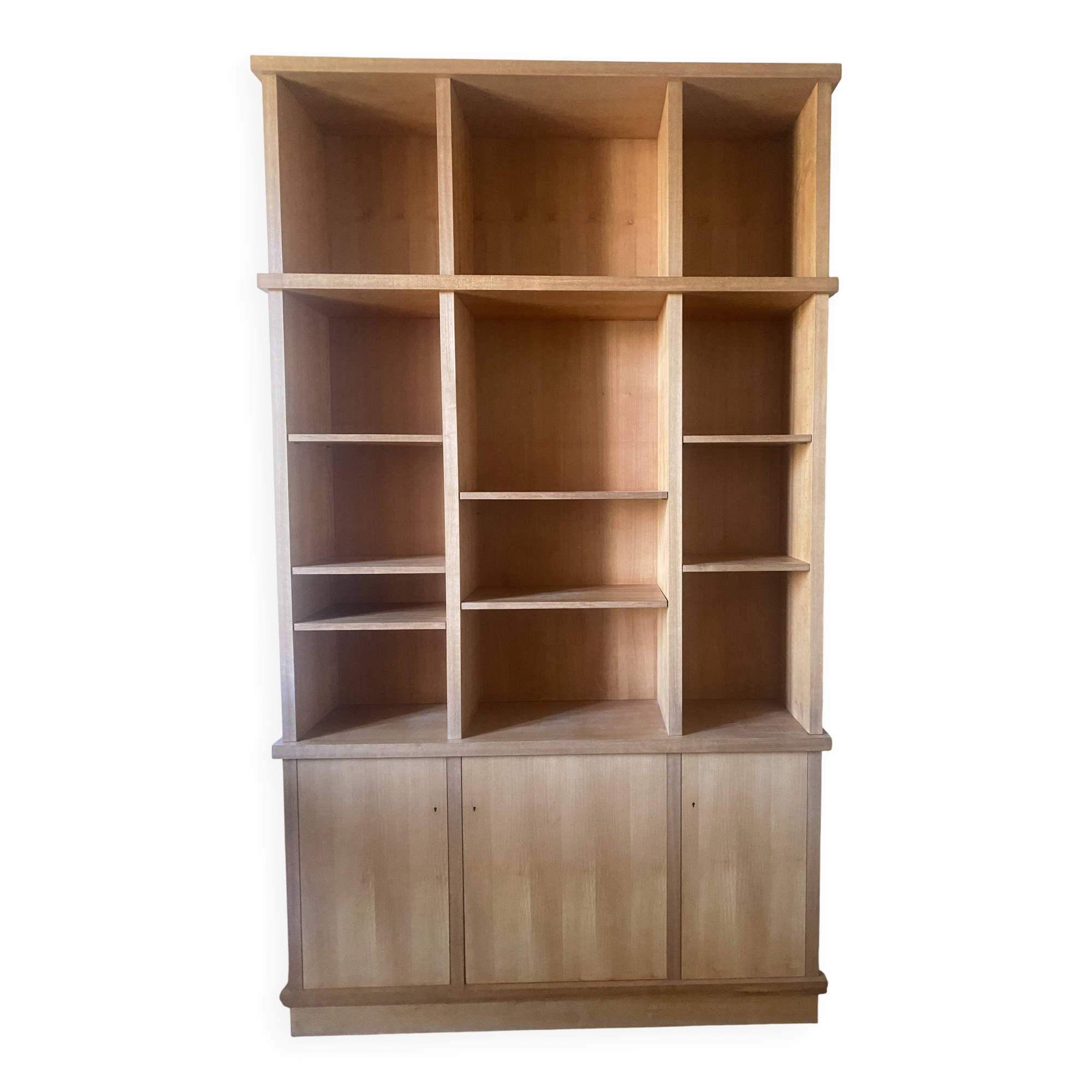 Modular library in solid wood