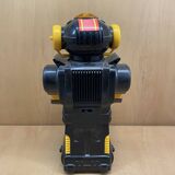 Yellow and blue space robot