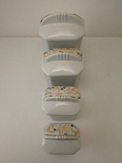 Set 4 spice pots old floral decoration