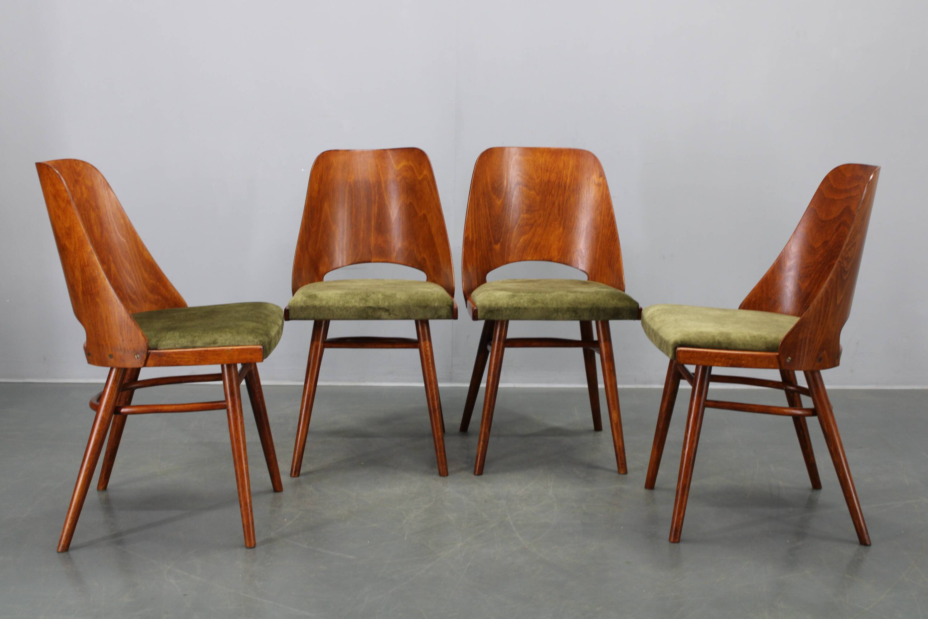 Set of four mid-century dining chairs TON 514 by Osvald Haerdtl, 1960s