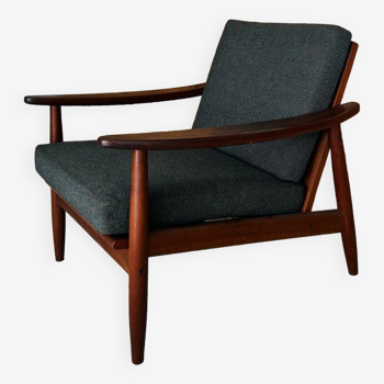 Danish Scandinavian armchair Valentinsen