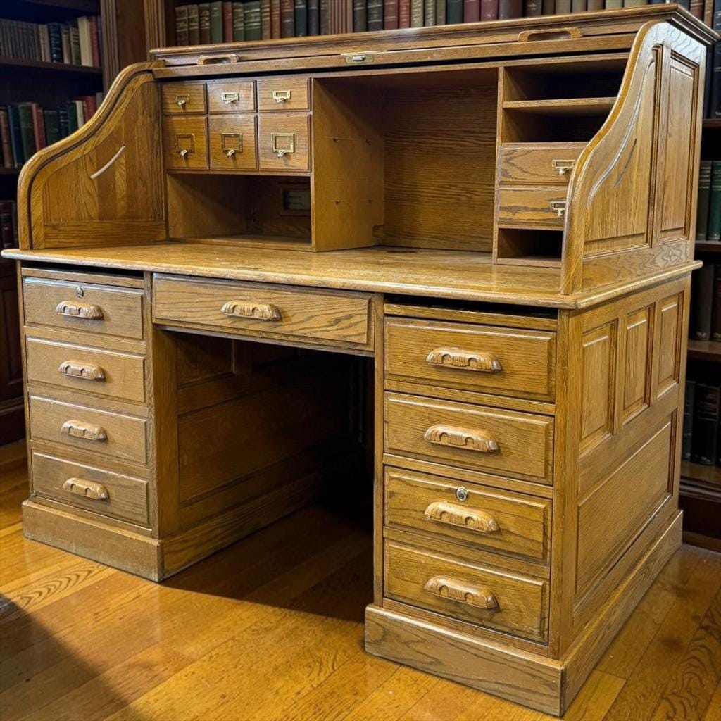 Bureau à rideau américain vintage en bois