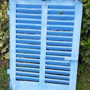 Petit volet  L75xH101cm bleu à persiennes