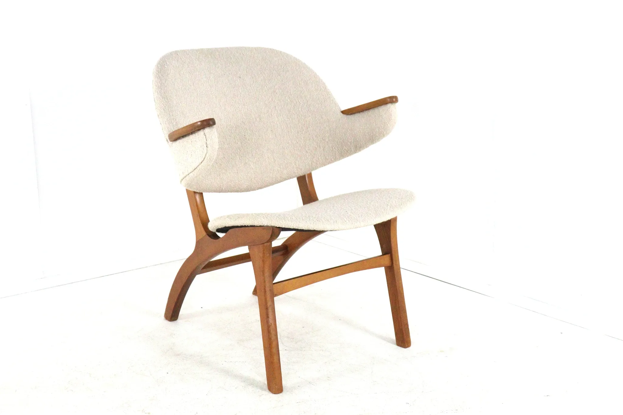 Carl Edward Matthes for Matthes Polstermøbelfabrik armchair model 33A