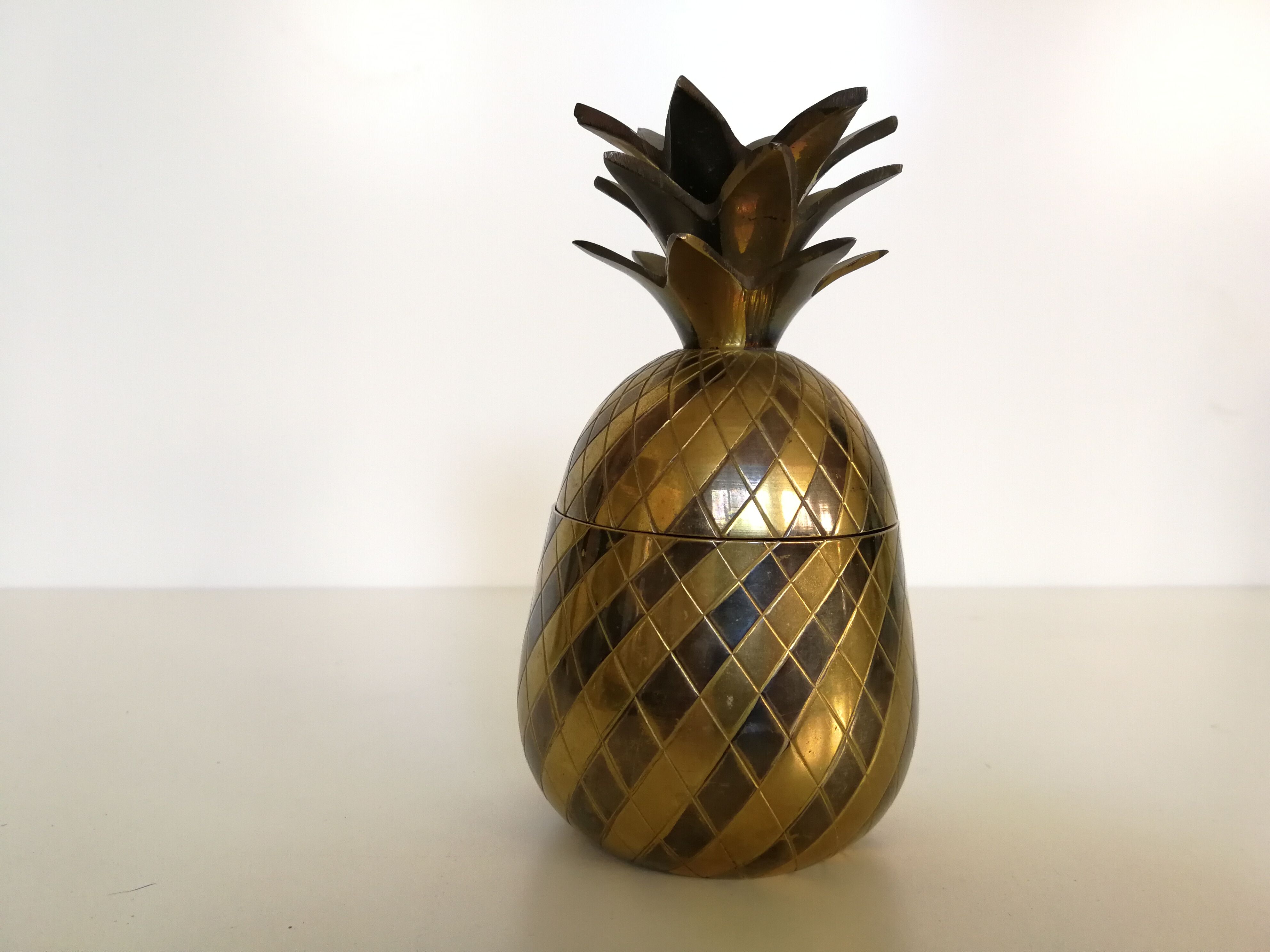 Vintage pineapple