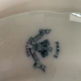 Ensemble de sept assiettes plates en porcelaine anglaise Johnson Bros