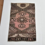 2x3 Brown & Pink Small Size Vintage Rug 52x80Cm