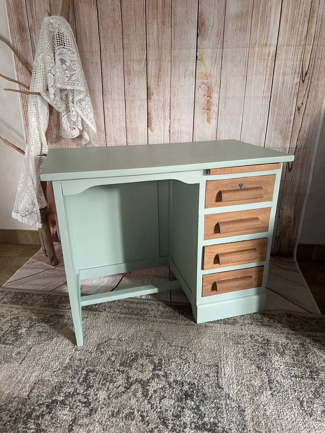 Small renovated vintage desk – 1950s – children's desk