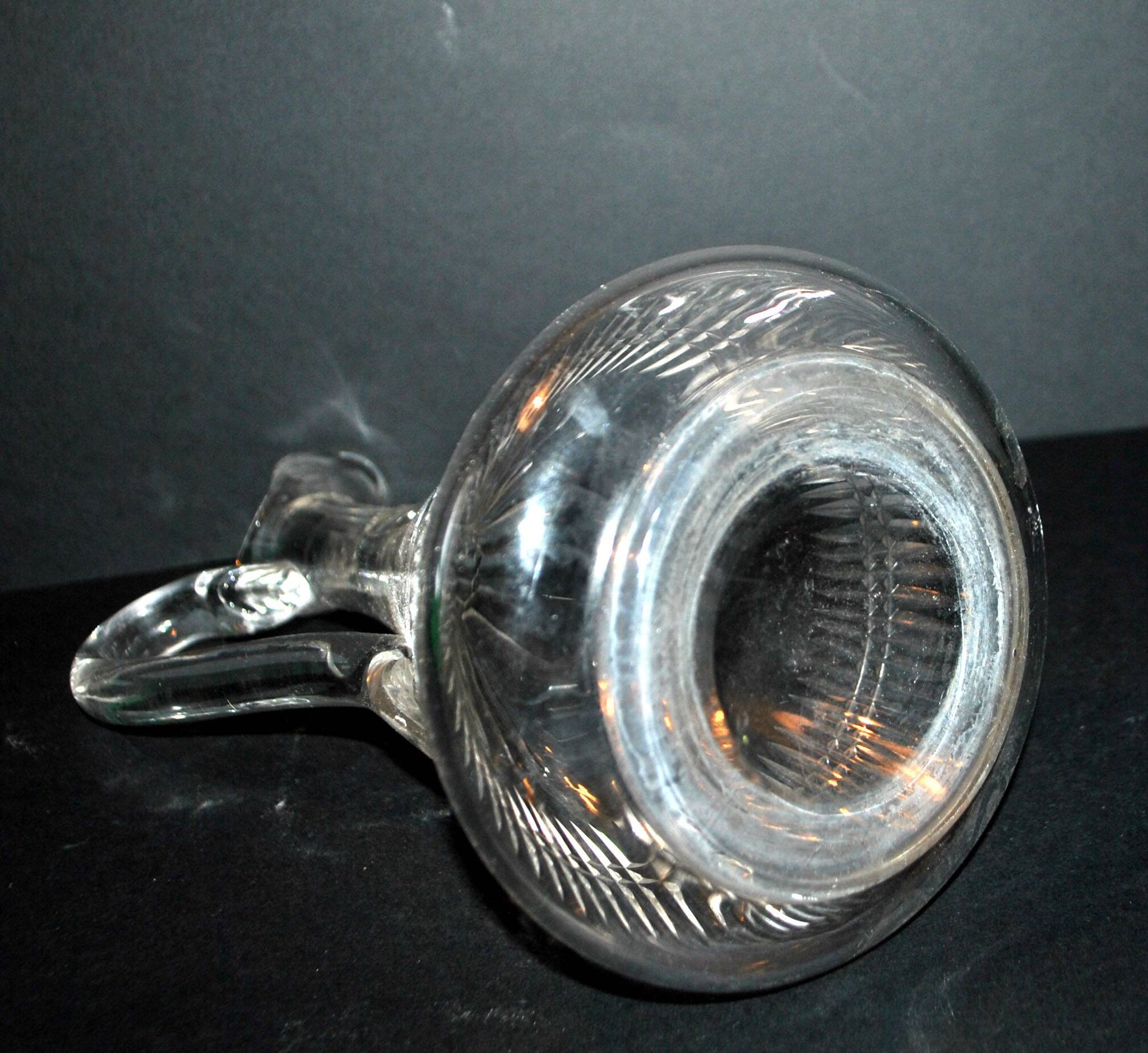 Carafe en cristal de Baccarat modèle Gondole, 1907