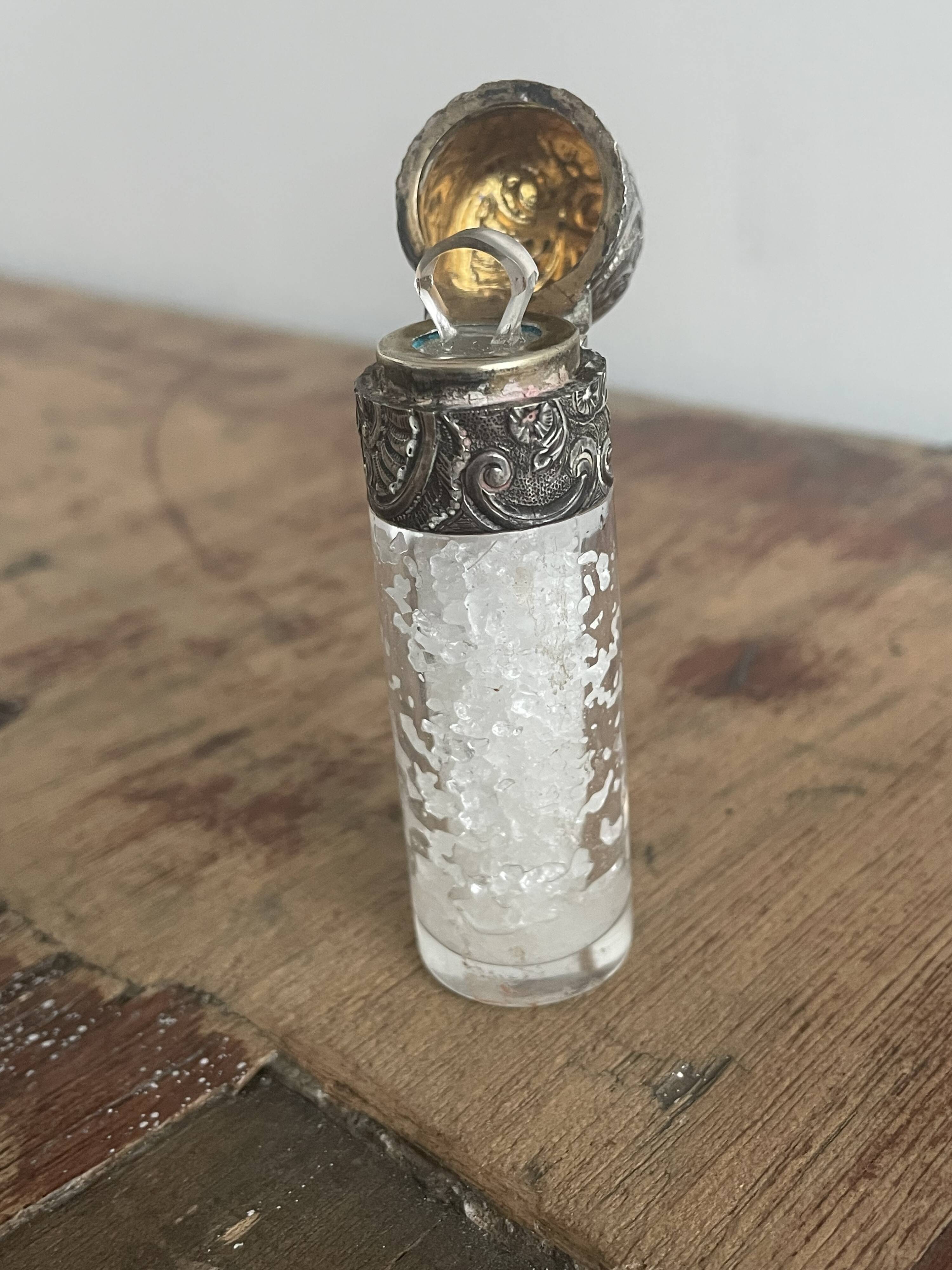 Salt bottle, cut glass, silver metal, Napoleon III, 19th century, object of curiosity, decor