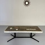 Ancienne table basse en pierre mosaïque design années 70 pied métal vintage