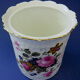 Pot à tabac en porcelaine anglaise à décor floral