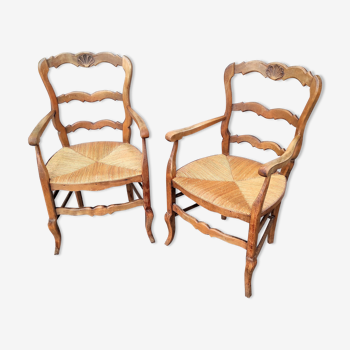 Paire de fauteuils rustique ancien paillé