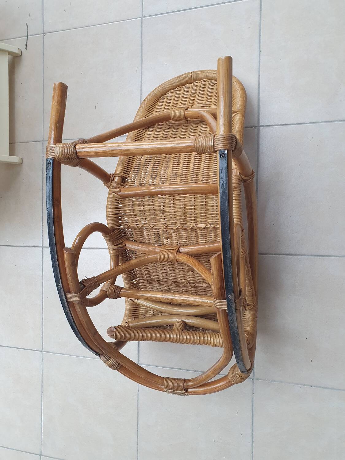 Children's rocking chair in rattan and wicker