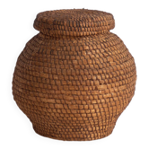 Antique wicker basket with lid (c.1920)