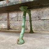 Former early 20th cast iron garden bench