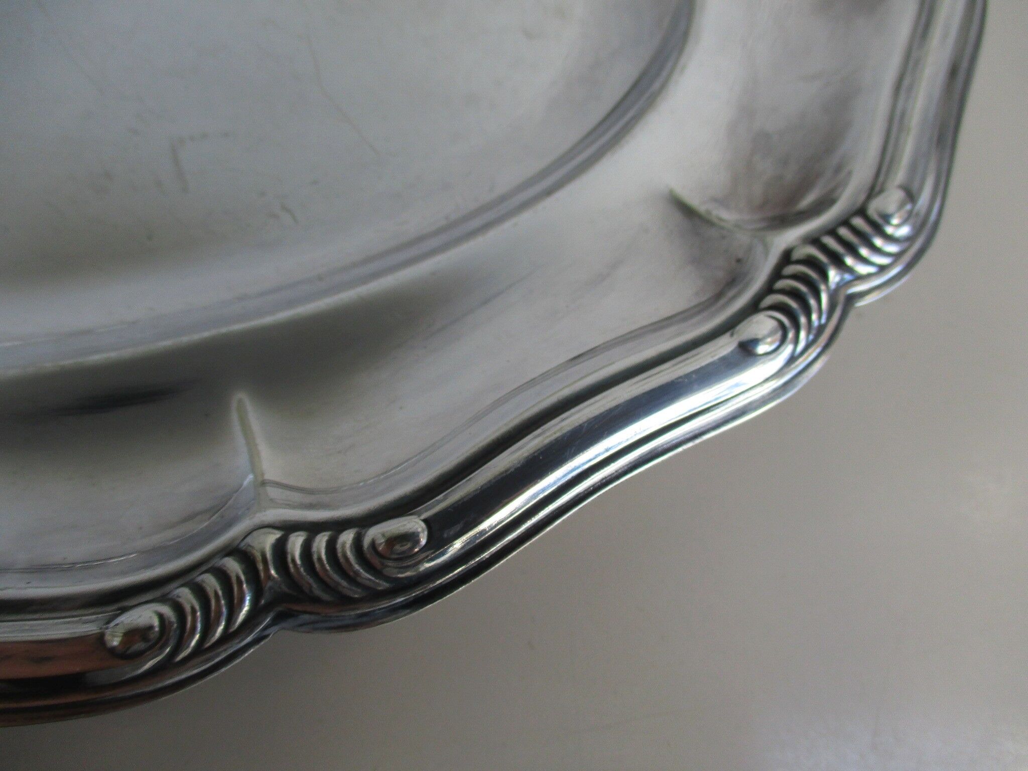 Plat ovale métal argente epns Suede