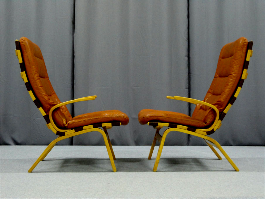 Pair of armchairs leather 1970